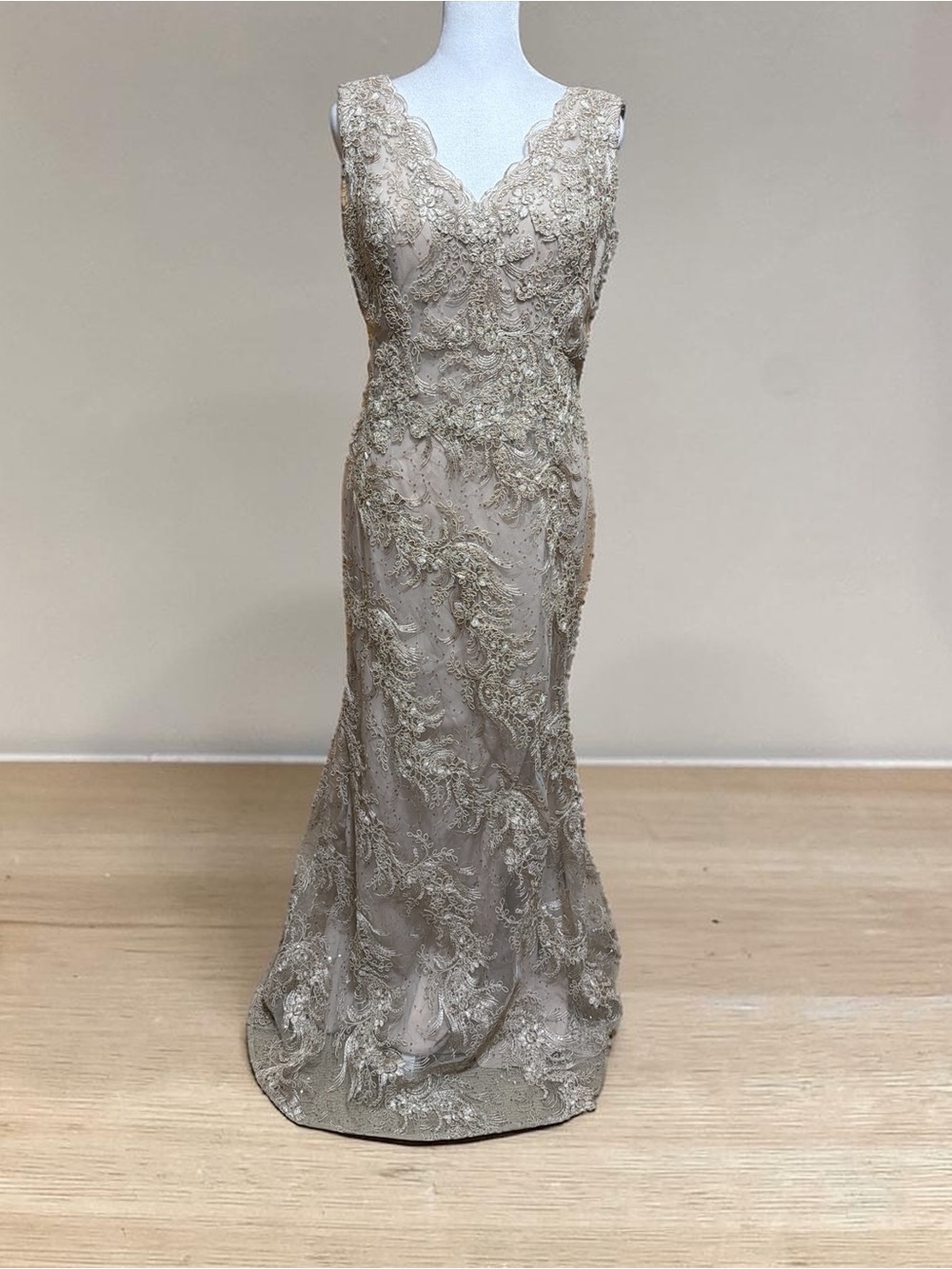 Jade Couture Silver Gray Lace Sequin Maxi Dress Formal Evening Gown, Size 12.